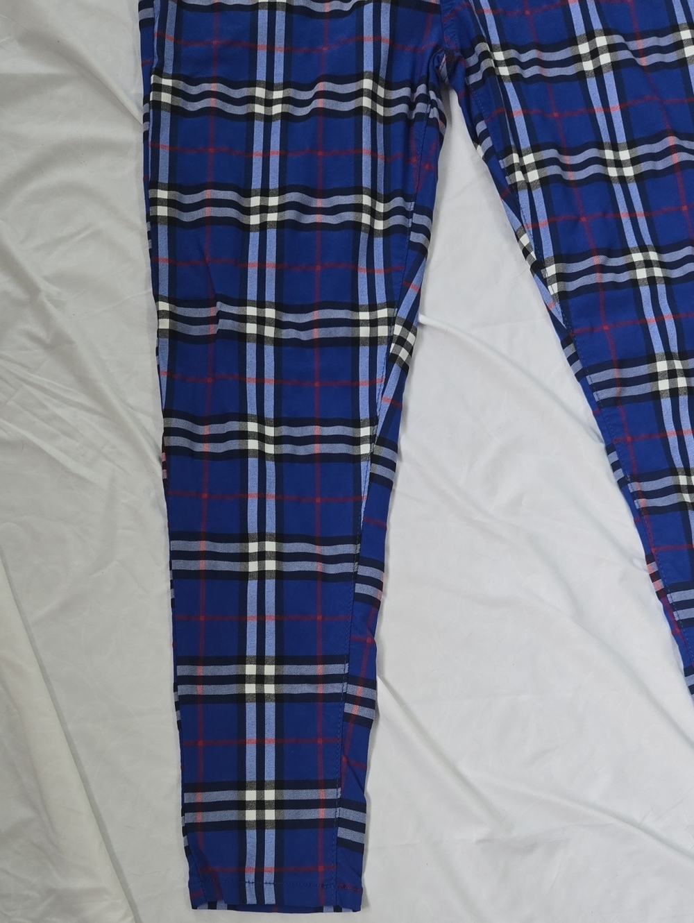 Men's Blue Checkered Pants, BURBERRY Style Pattern, Casual And Chic. - Picture 6 of 10